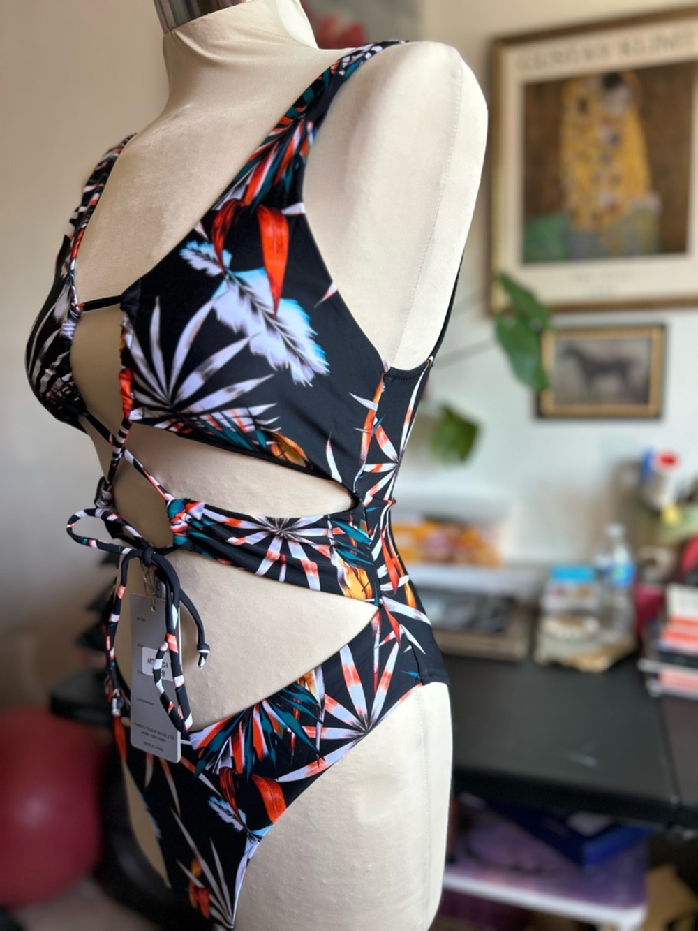 Yira one piece swimsuit black size Med - Picture 11 of 11